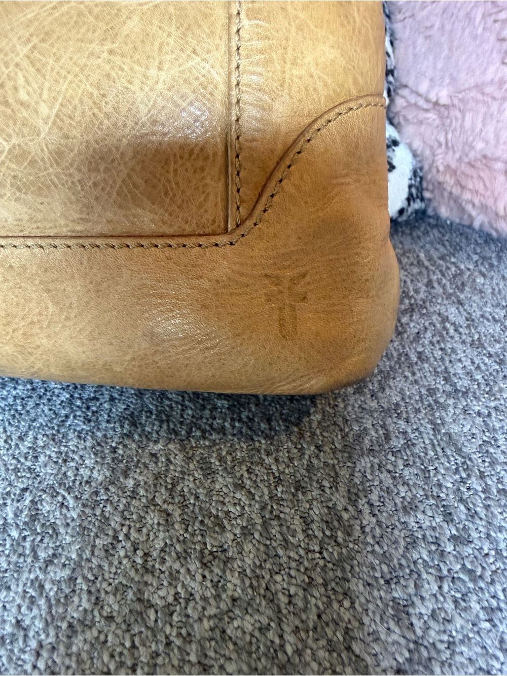 Vintage Frye Two-Tone Tan and Dark Brown Leather Crossbody Bag - Picture 2 of 11